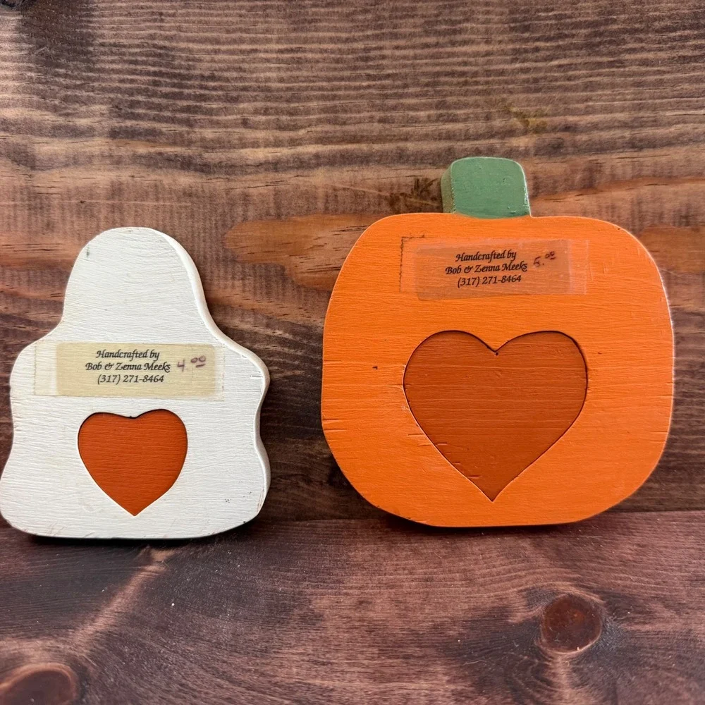 Handcrafted Bob & Zenna Meeks Wooden Ghost Pumpkin Halloween Shelf Sitter Set